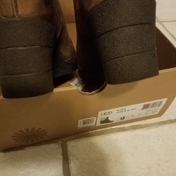 UGG Brown Lea Waterproof Fur Boots W Zea--Size 9M - Picture 4 of 8